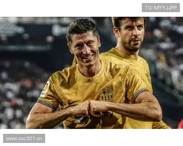 尼科·威廉斯 vs 拉菲尼亚：边路技术与冲击力对比分析