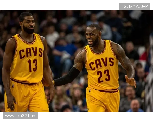 乔丹·汤普森训练完直接去超市抢购打折牛排，这自律和抠门反差谁懂啊