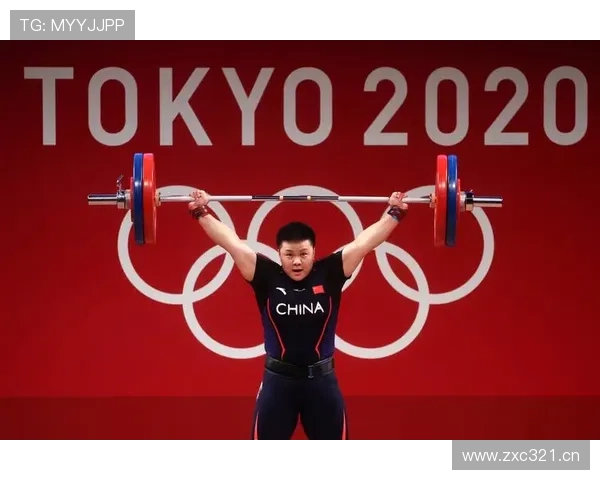 汪周雨训练完直接拎包去专柜扫货，这消费节奏谁跟得上