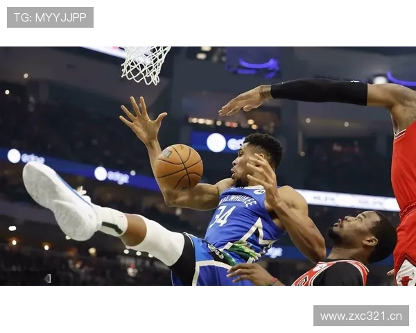 霍勒迪无球跑动制造防守裂隙，3D价值再成雄鹿胜负手